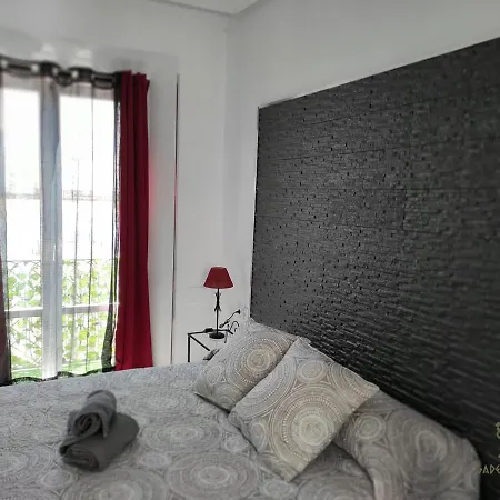 Gades Homestay Cadiz