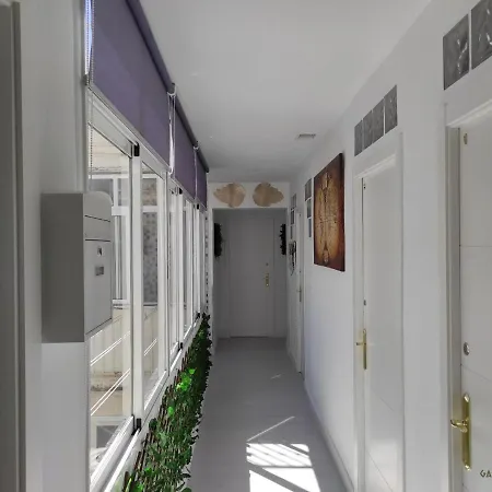 Gades Homestay Cadiz